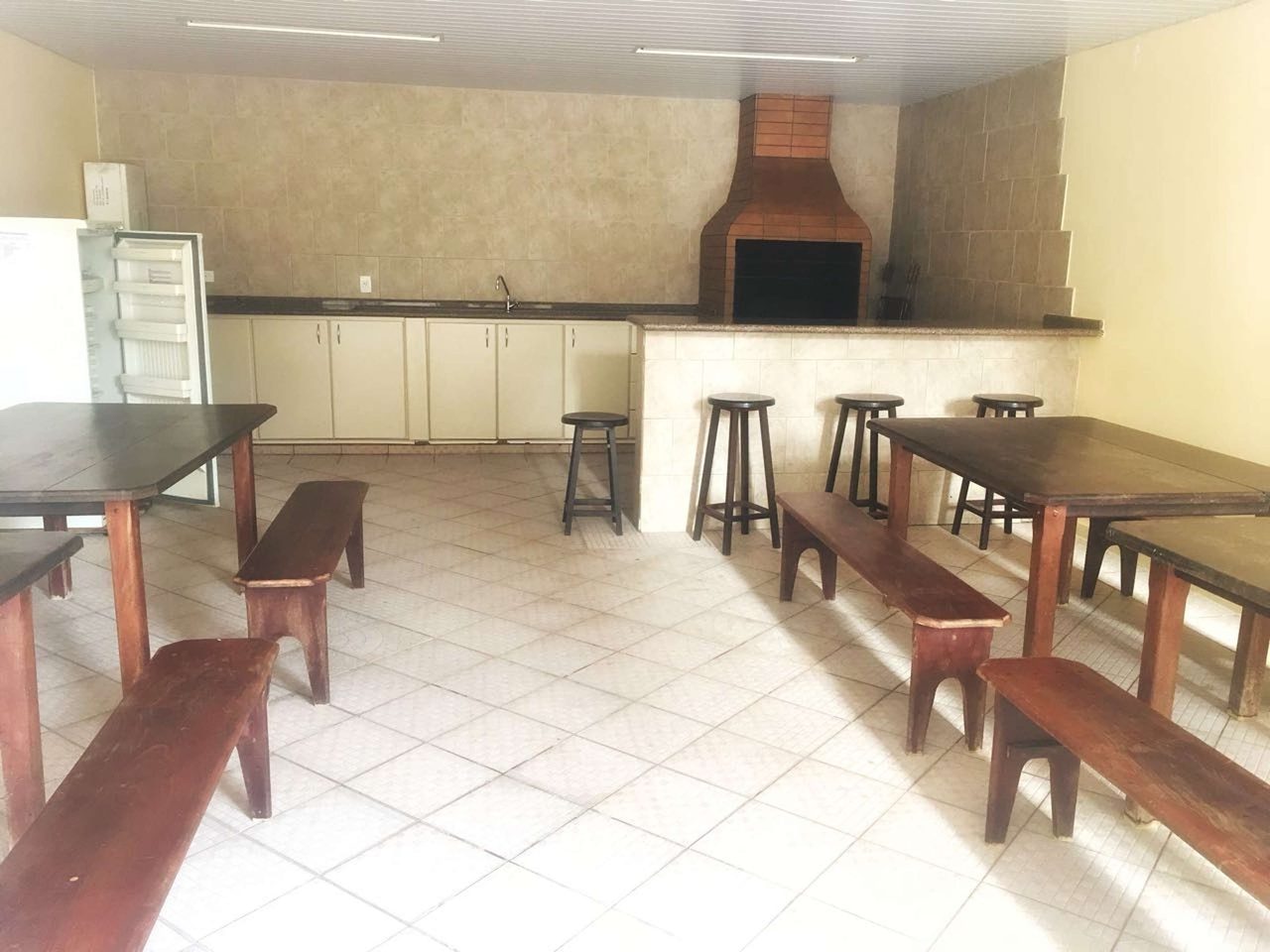 Nossa Senhora Auxiliadora - 1