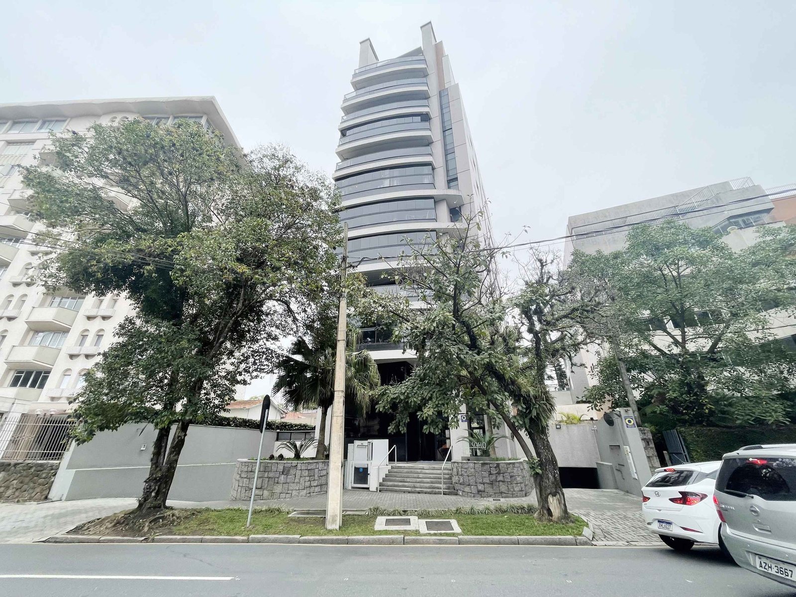 Building image 1