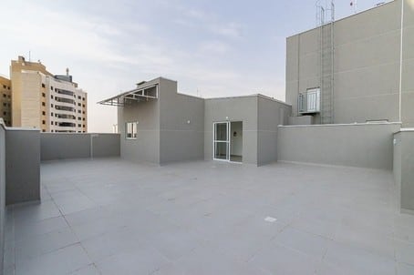 Building image 2