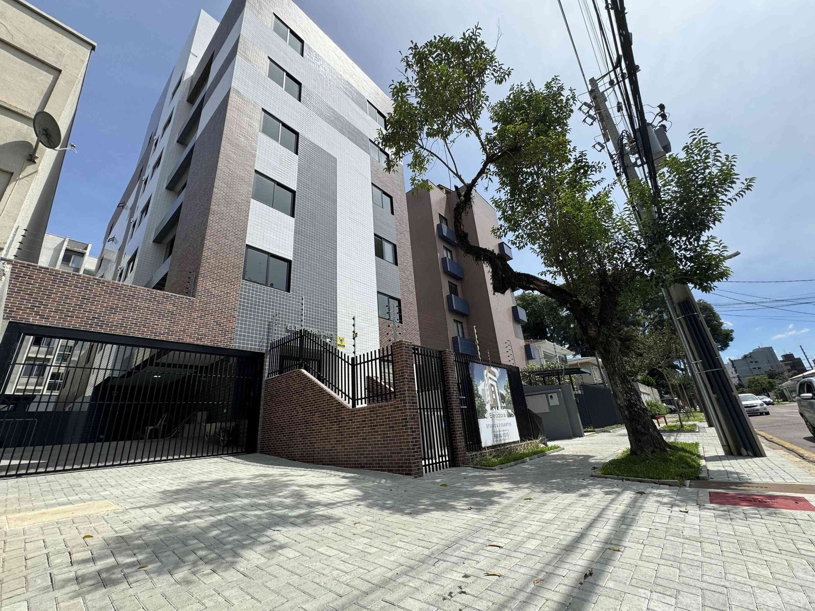 Building image 1