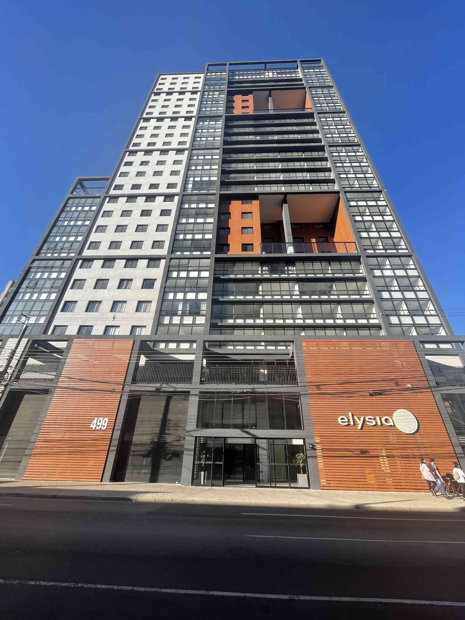 Building image 1