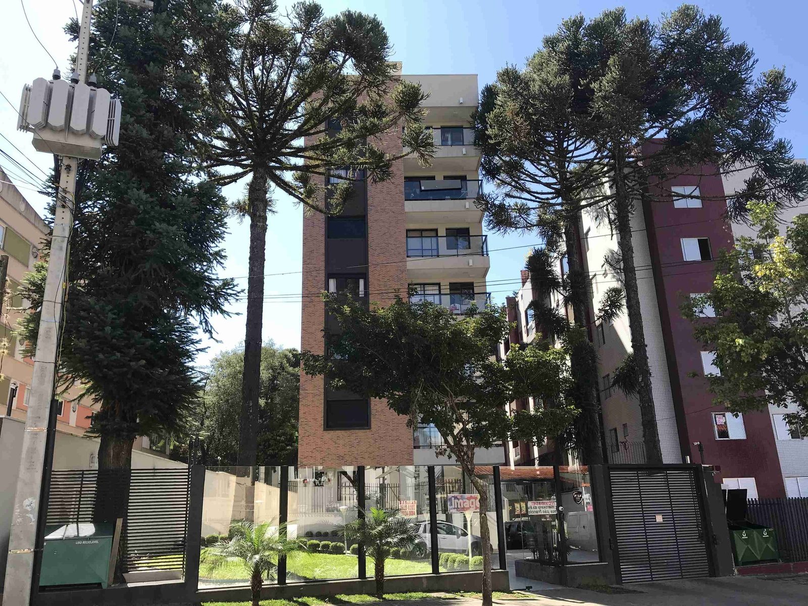 Building image 1