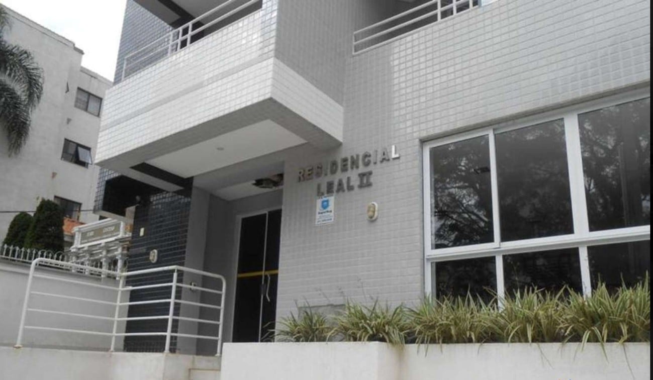 Building image 2